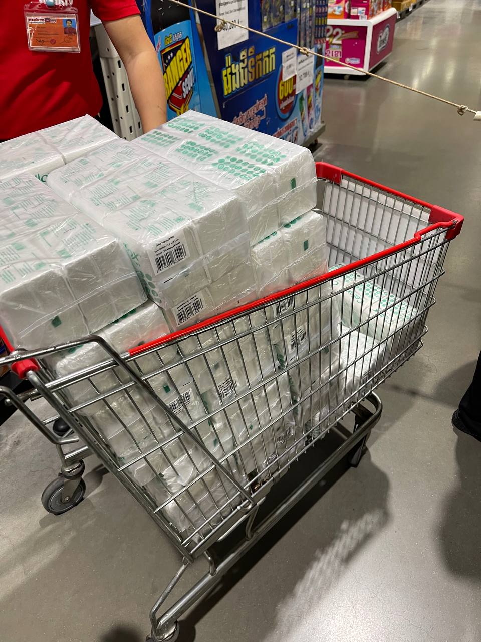 Modern Trade Distribution of Cellox and Hygienist Products by BJC at Makro Cambodia - Image 3